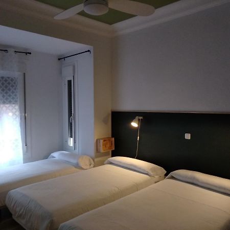 The Bridge Hotel Saragozza Esterno foto